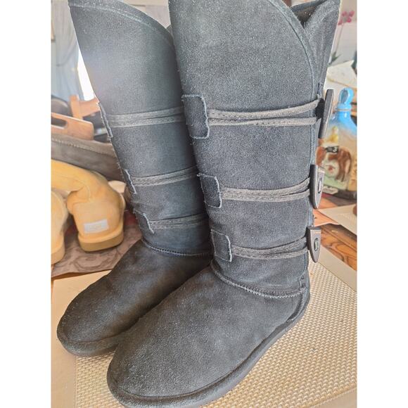Women’s Bearpaw Tall Winter Boots Womens 8- Excellent Condition! - Picture 1 of 9